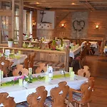 Hotel Wellness-hotel Adler 2*