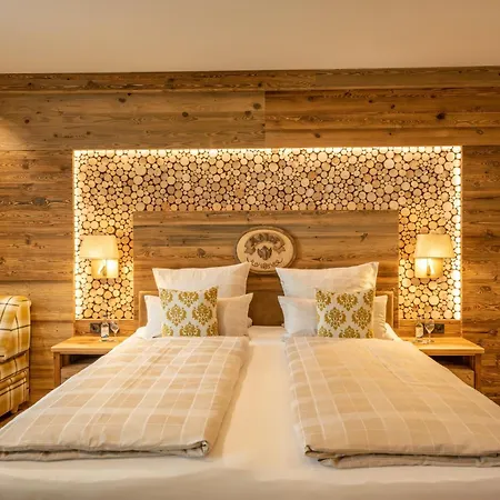 فندق Wellness-hotel Adler 2*