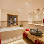 Hotel Wellness-hotel Adler 2*